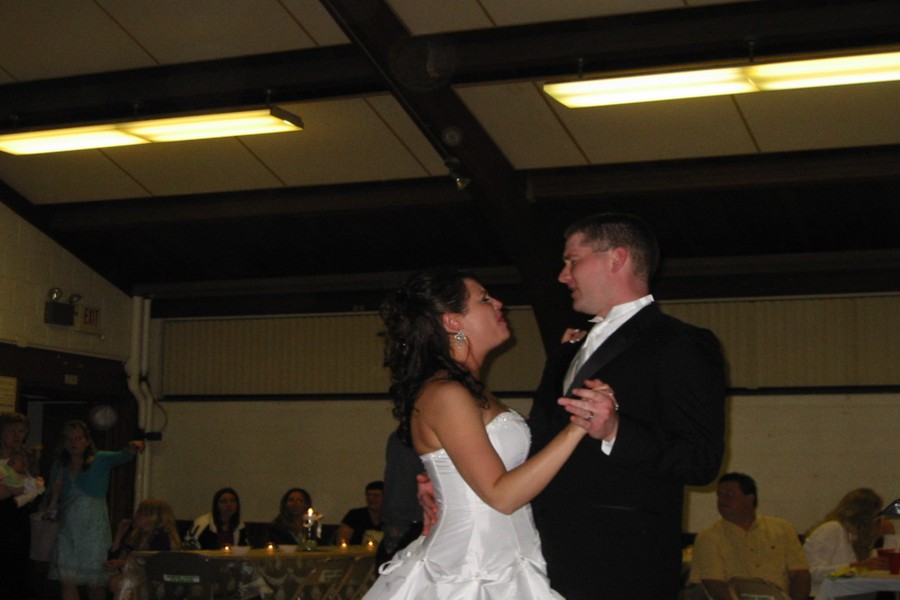 ../image/josh and emilee dancing.jpg